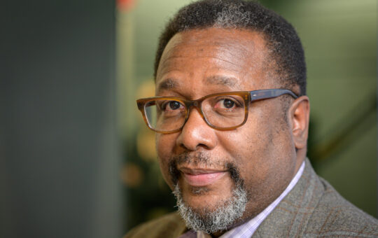 Wendell Pierce Cast As Perry White