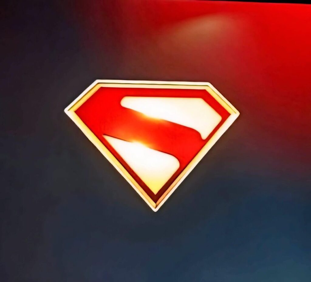 New 'Superman' Logo 